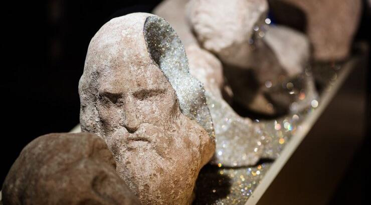 Ο Marios Schwab σκηνοθετεί τις Swarovski Wien και Swarovski Innsbruck