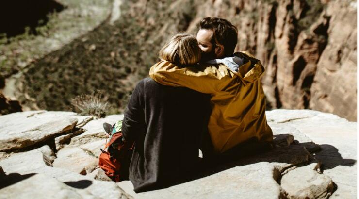 Πέντε βήματα για να καταφέρεις να του πεις ότι τον θέλεις