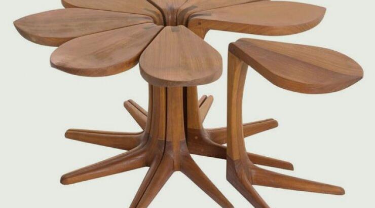 Τραπέζι Loves me, Loves me Not