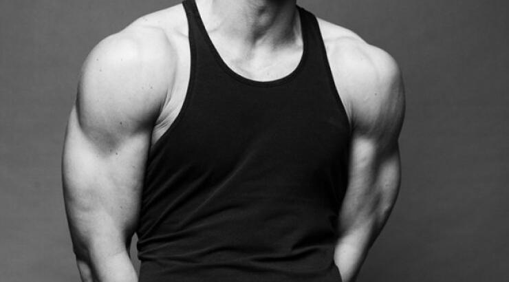 Δεν θα πιστεύετε πόσο χρονών είναι ο κούκλος του "Survivor 2" Θοδωρής Θεοδωρόπουλος