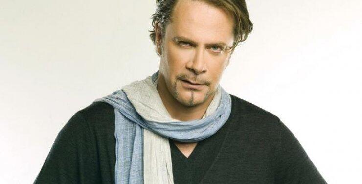 Συναυλία "77" με τον Στέφανο Κορκολή