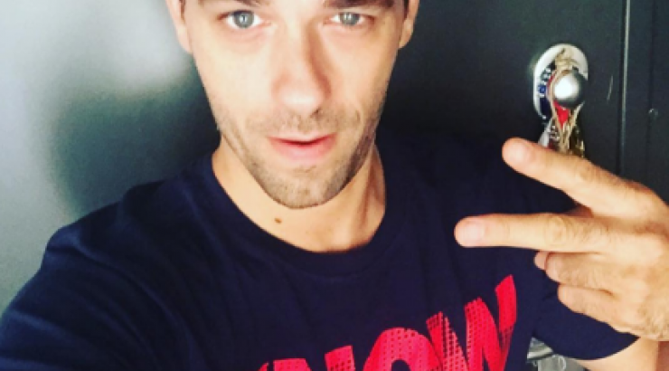 Αποστόλης Τότσικας: Κάνει γυμναστική ημίγυμνος και “κολάζει” το instagram!