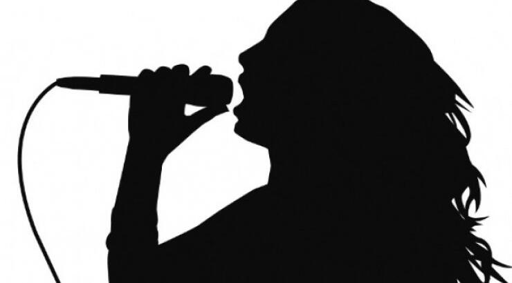 Τροχαίο για γνωστή Ελληνίδα τραγουδίστρια!