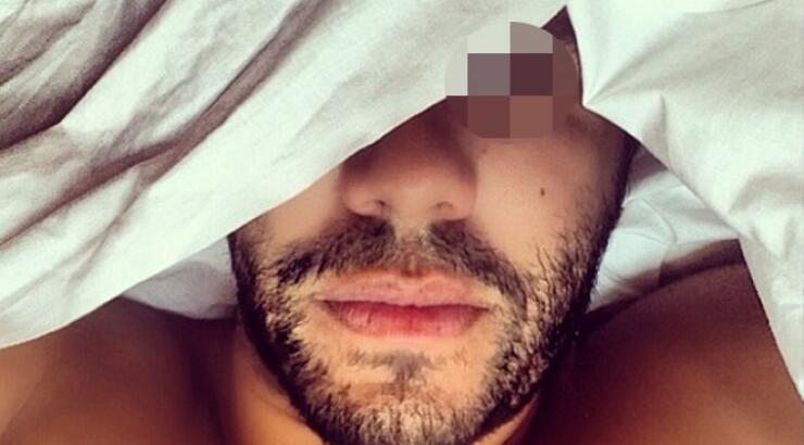 Ποιος αγαπημένος τραγουδιστής βγάζει αγουροξυπνημένος… selfie στο κρεβάτι;