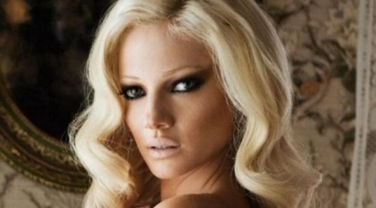 Τζούλια Αλεξανδράτου: Αυτό είναι το προσκλητήριο του γάμου της