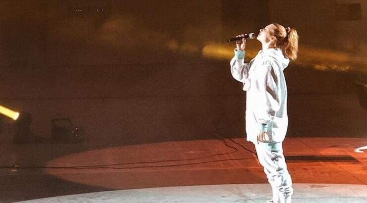 Γνωστή Ελληνίδα τραγουδίστρια μας αποκάλυψε πως είναι έγκυος! [εικόνα]