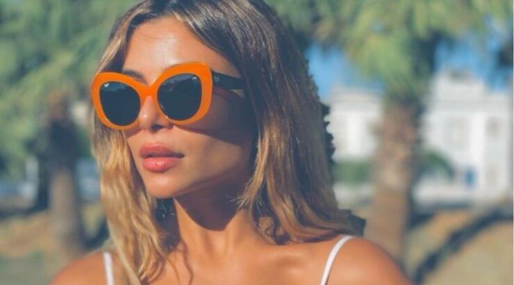 Ελευθερία Ελευθερίου: Της έβγαλαν τα extensions στη μέση του δρόμου στην Αγία Νάπα [βίντεο]