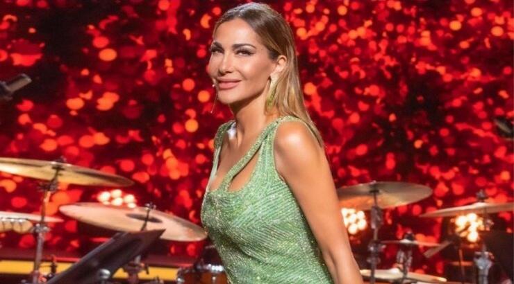 Δέσποινα Βανδή: Η selfie με επώνυμο Έλληνα σε παράσταση του Μπισμπίκη [εικόνες]