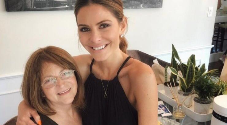 Maria Menounos: Φωτογραφίζεται στον τάφο της μητέρας της και συγκινεί [εικόνα]