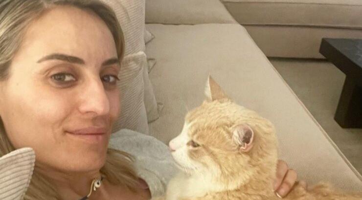 Ελεονώρα Μελέτη: Για αυτούς τους λόγους δεν βλέπουμε το πρόσωπο της κόρης της 