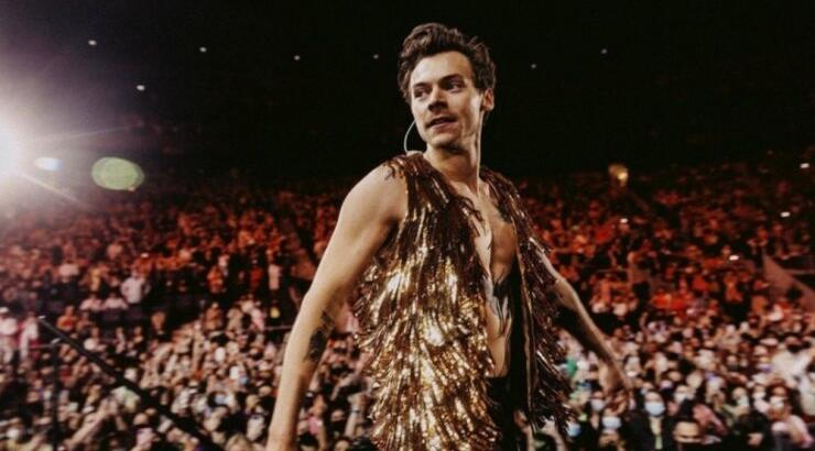 Harry Styles: Ο απίστευτος λόγος που τον ανάγκασε να διακόψει συναυλία του [βίντεο]