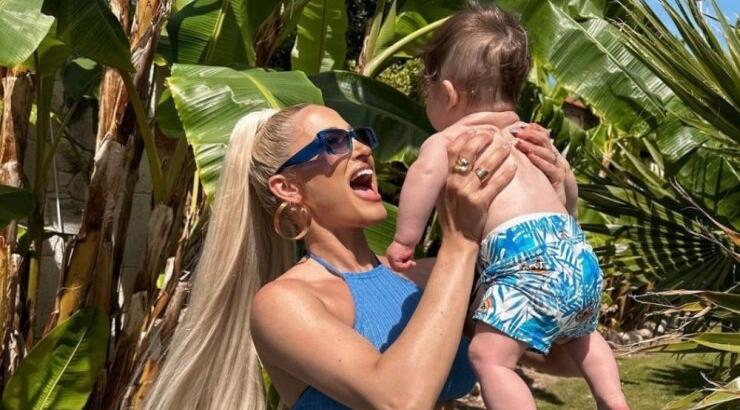 Ιωάννα Τούνη: Η προσπάθεια της να κοιμήσει τον γιο της σε club της Μυκόνου [βίντεο]