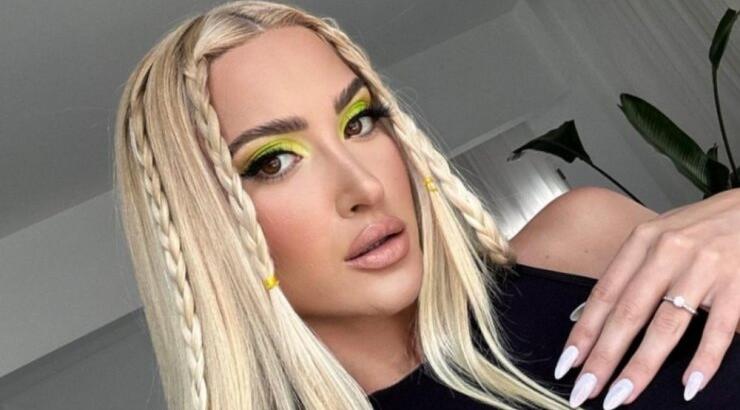 Ιωάννα Τούνη: Ξεσπά στα αρνητικά σχόλια για τον δημόσιο θηλασμό - "Κάψτε με στην πλατεία" [εικόνα & βίντεο]