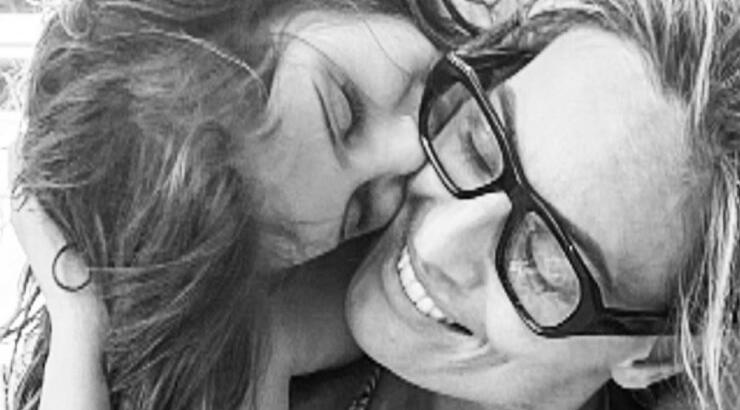 Ξεσπά η Μελέτη για τον δημόσιο θηλασμό: "Καθόμουν σαν την αγελάδα όλο το πρωί και έβγαζα γάλα"