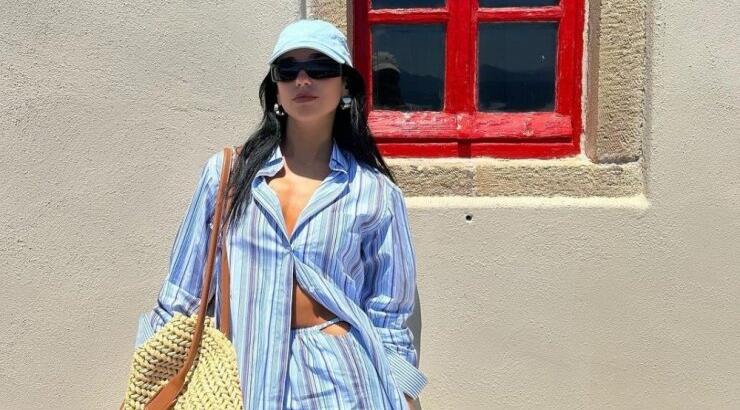 Dua Lipa: Παίζει τάβλι απολαμβάνοντας τις διακοπές της στην Ελλάδα [εικόνες]