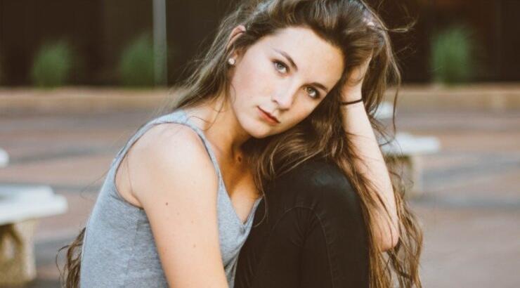 Σου λέει ψέματα; Τα 4 σημάδια που πρέπει να προσέξεις