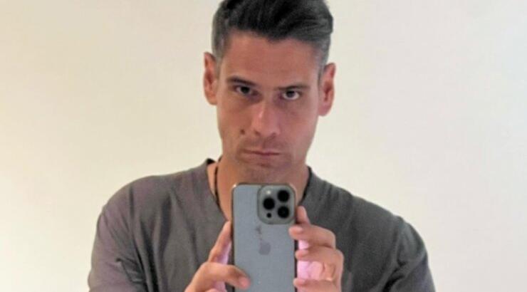 Δημήτρης Ουγγαρέζος: "Έβγαινα από το μπάνιο και ντρεπόμουν να με κοιτάξω στον καθρέφτη"