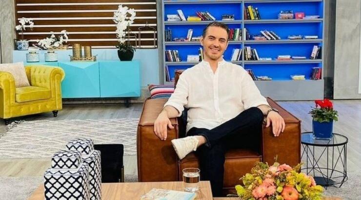 Μιχάλης Χατζηγιάννης: Η έκπληξη στο στούντιο για τα γενέθλιά του που τον συγκίνησε [βίντεο]