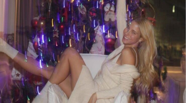 Δούκισσα Νομικού: Στόλισε χριστουγεννιάτικα το σπίτι της με βοηθούς τα παιδιά της [εικόνες & βίντεο]