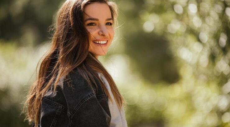 Εριέττα Κούρκουλου: "Νιώθω ενοχές που γεννήθηκα σε οικονομικά εύπορη οικογένεια"