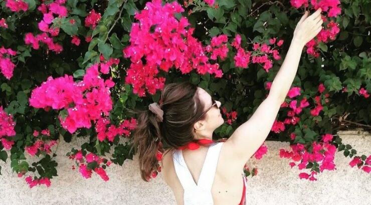 Ελληνίδα ηθοποιός αποκάλυψε πως παντρεύεται δείχνοντάς μας το μονόπετρο της! [βίντεο]