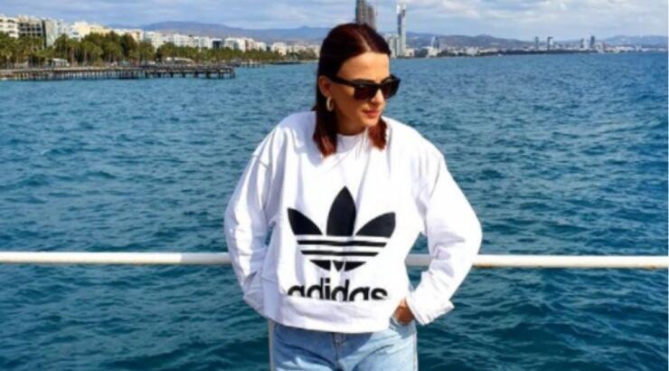 Βασιλική Χατζηαδάμου: Βόλτα στη Λεμεσό μαζί με τους δυο της γιους [εικόνες] 