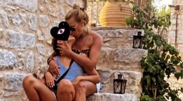 Γωγώ Μαστροκώστα: Η 14χρονη κόρη της, Βικτώρια, την πέρασε σε ύψος [εικόνα]