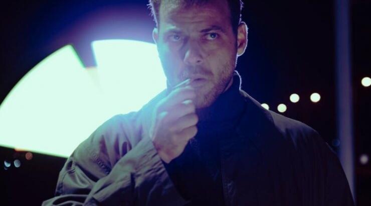 Ορέστης Τζιόβας: "Έχω κάνει σεξ με άνδρες, αλλά μόνο με φίλους μου"