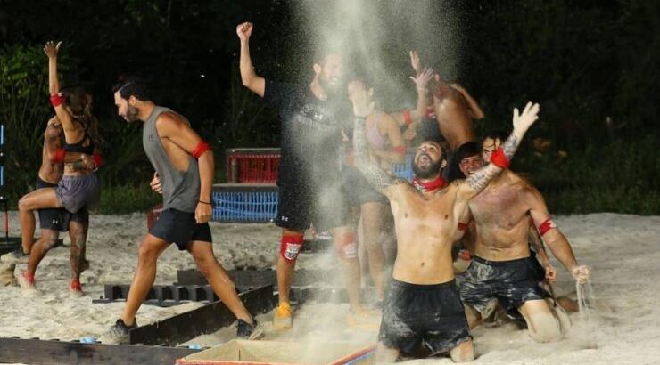 "Survivor": Κέρδισε η κόκκινη ομάδα και έγινε χαμός - Η παίκτρια προς αποχώρηση της μπλε [βίντεο]