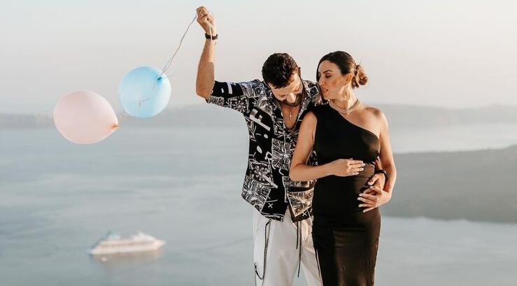 Γεωργία Βρανά: Η στιγμή που παίρνει εξιτήριο και φεύγουν οικογενειακώς από το μαιευτήριο [βίντεο]