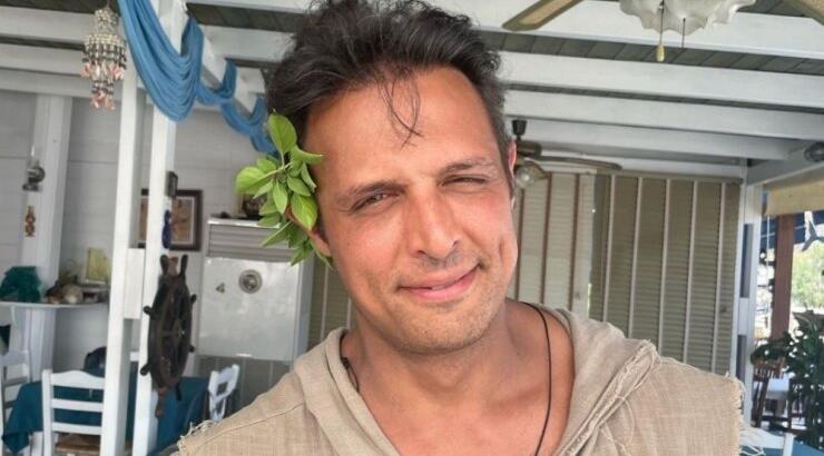 Σάββας Πούμπουρας: Έφτιαξε με την κόρη του τους πιο "αστείους" κουραμπιέδες [βίντεο]