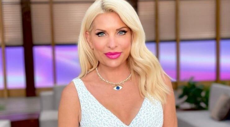 Ελένη Μενεγάκη: Με αυτόν τον Έλληνα τραγουδιστή φημολογείτο πως βρισκόταν σε σχέση στο παρελθόν  