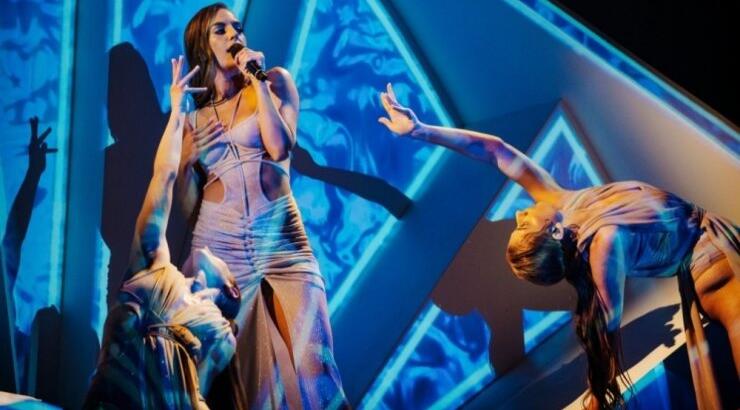 "Eurovision": "Μάγεψε" με την εμφάνιση της η Ανδρομάχη στον Β