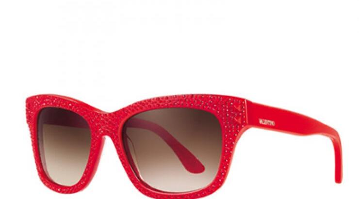 Τα γυαλιά του οίκου Valentino ροκάρουν 