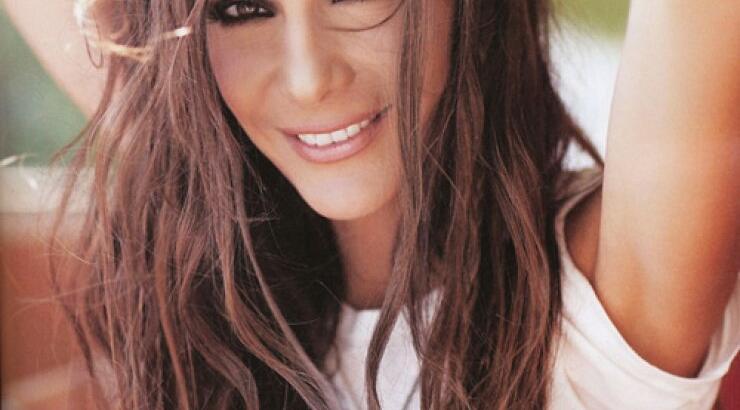 Δείτε την Δέσποινα Βανδή με brazil μαγιό στην παραλία! [εικόνες]