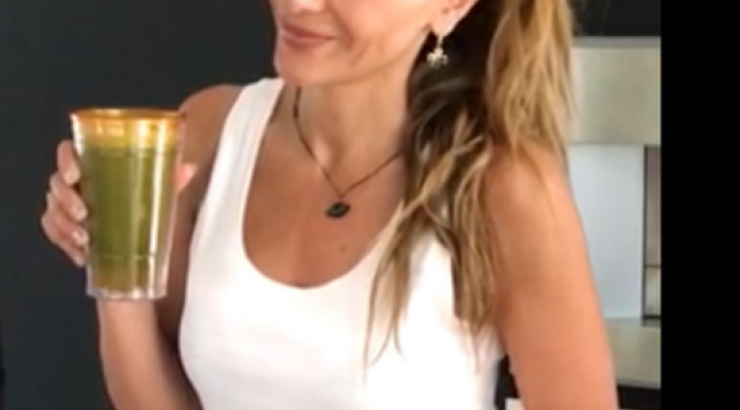 Μάθαμε τη συνταγή για τον χυμό που φτιάχνει η Δέσποινα Βανδή για ενυδάτωση!