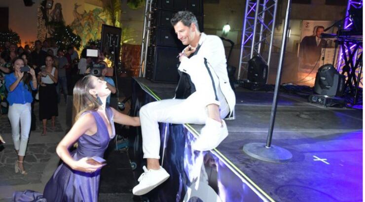 Βαρβάρα Χριστοφή: Το φιλί της "Γαλάτειας" στο Σάκη Ρουβά! [εικόνες]