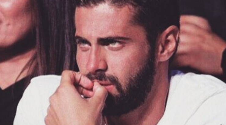 Η άσεμνη χειρονομία του Κωνσταντίνου Βασάλου στην κάμερα που σχολιάστηκε έντονα!