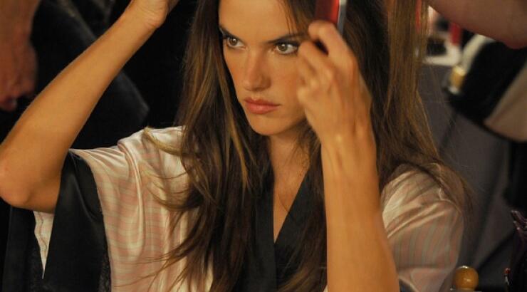 Ξέρετε τι συμβαίνει στα παρασκήνια του show της Victoria Secret; Αν όχι δείτε! 