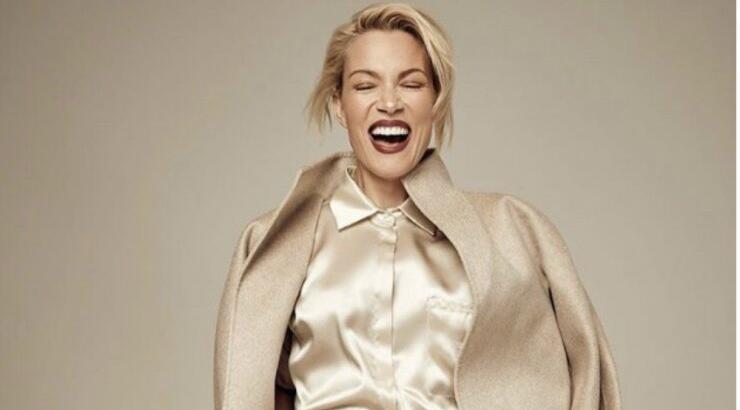 Τρία looks της Βίκυς Καγιά που πρέπει να αντιγράψεις και είναι ιδανικά για το γραφείο