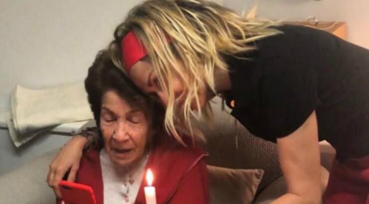 Άννα Βίσση: Η συγκινητική φωτογραφία, η αφιέρωση και το μήνυμα για τα γενέθλια της μητέρας της