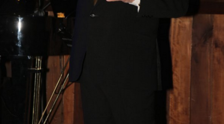 Προβλήματα με το νόμο για πασίγνωστο Έλληνα τραγουδιστή