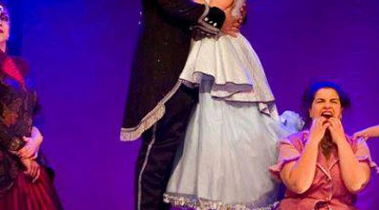 H "Σταχτοπούτα" επιστρέφει για ακόμη τρεις παραστάσεις