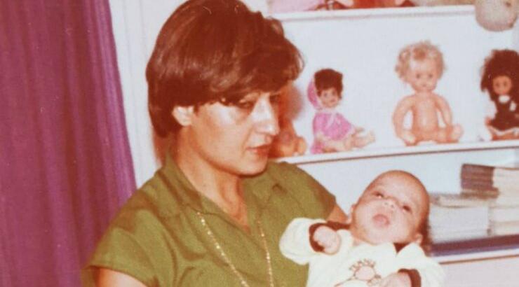 Μπορείτε να μαντέψετε ποιος πασίγνωστος Κύπριος ποδοσφαιριστής είναι το μωράκι στη φωτογραφία;