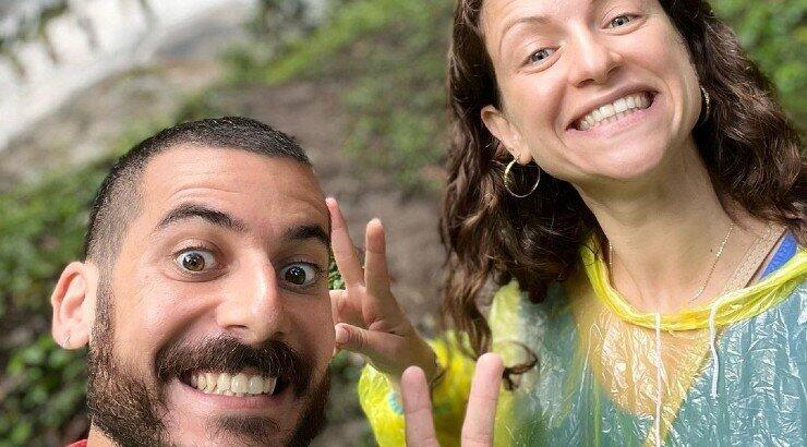 Δραγούμη – Χαραλάμπους: Επέστρεψαν από το honeymoon τους και ποζάρουν ευτυχισμένοι στο νησί