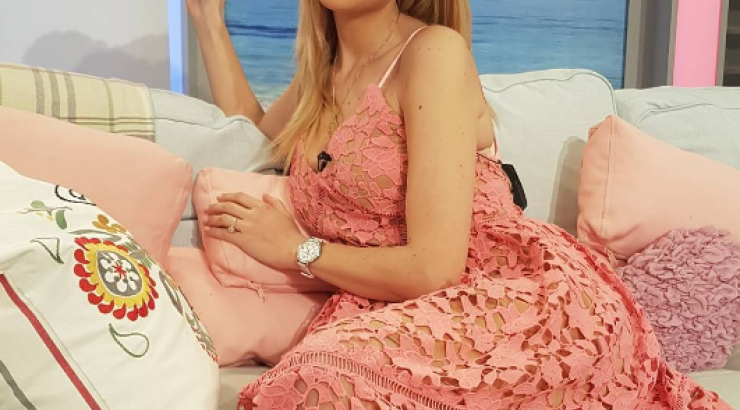 Σοκαριστική αποκάλυψη από τη Χριστιάνα Αριστοτέλους! Οι άσεμνες φωτογραφίες που έλαβε στο κινητό της! [βίντεο]