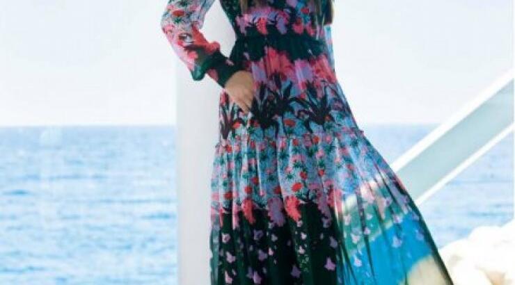 Πρόβα νυφικού για την τηλεοπτική "Γαλάτεια"