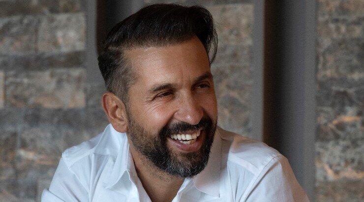 Το event και το βιβλίο από τον ψυχολόγο Γιάννη Μιχαήλ που υπόσχονται να σε κάνουν να δεις τη ζωή αλλιώς