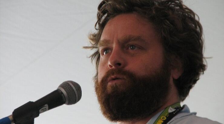 Ο Ζακ Γαλιφιανάκης θα γυρίσει ταινία για τη Μάχη της Κρήτης!