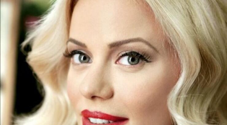 Ζέτα Μακρυπούλια: “Δεν έχω κάνει ποτέ one night stand”